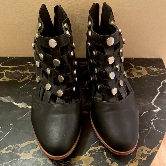 Ashley Stewart Ankle Booties 8W - Picture 3 of 5